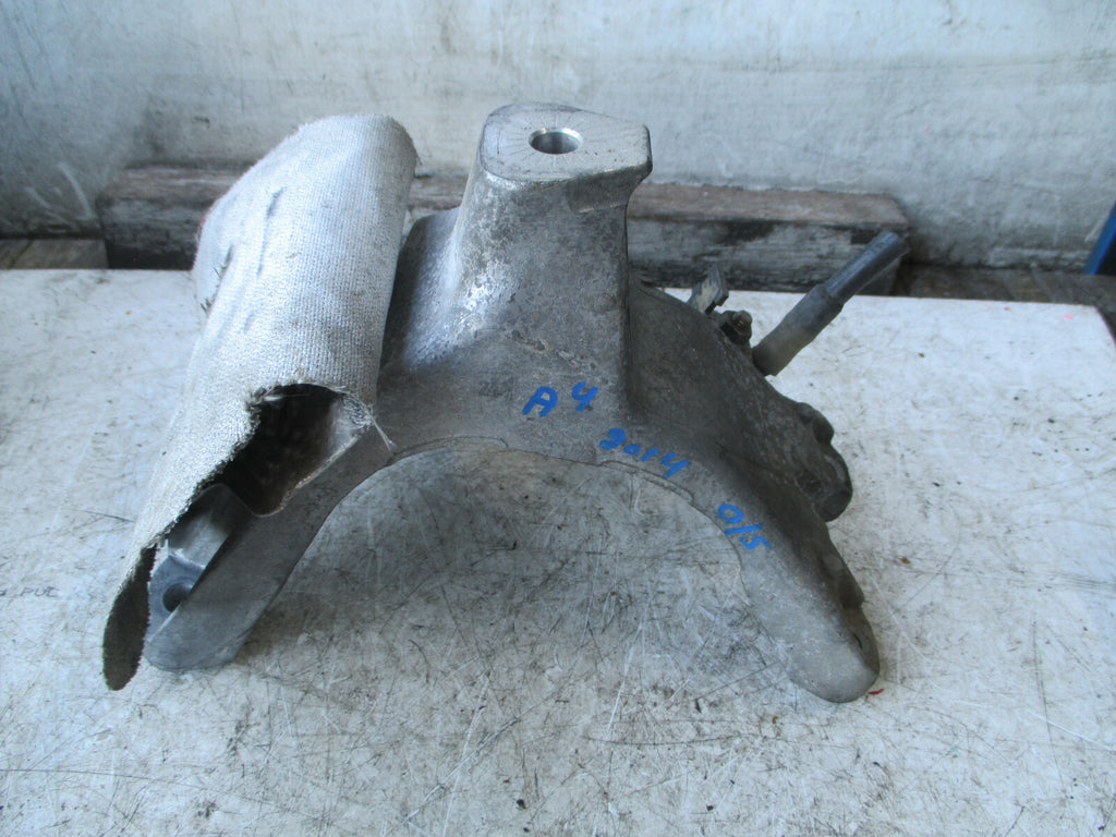 AUDI A4 B8 2014 2.0 DIESEL ENGINE MOUNT DRIVER SIDE 8K0199388AN