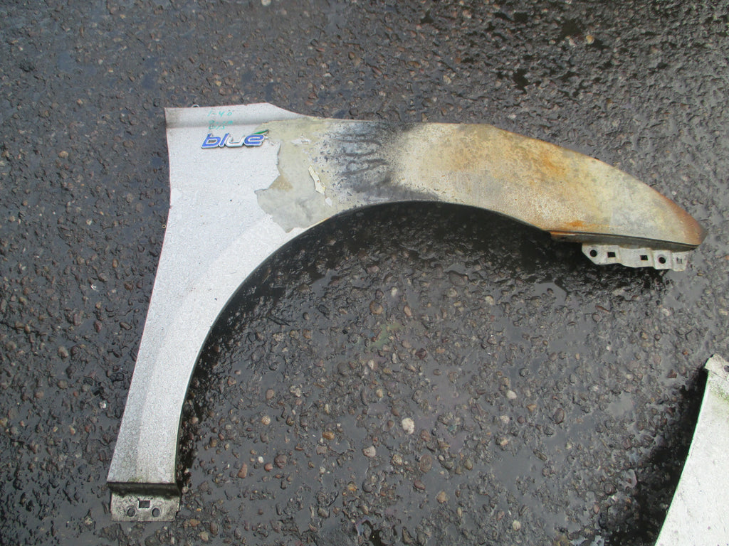 HYUNDAI i40 2012 OSF DRIVER SIDE FRONT WING PANEL DAMAGED