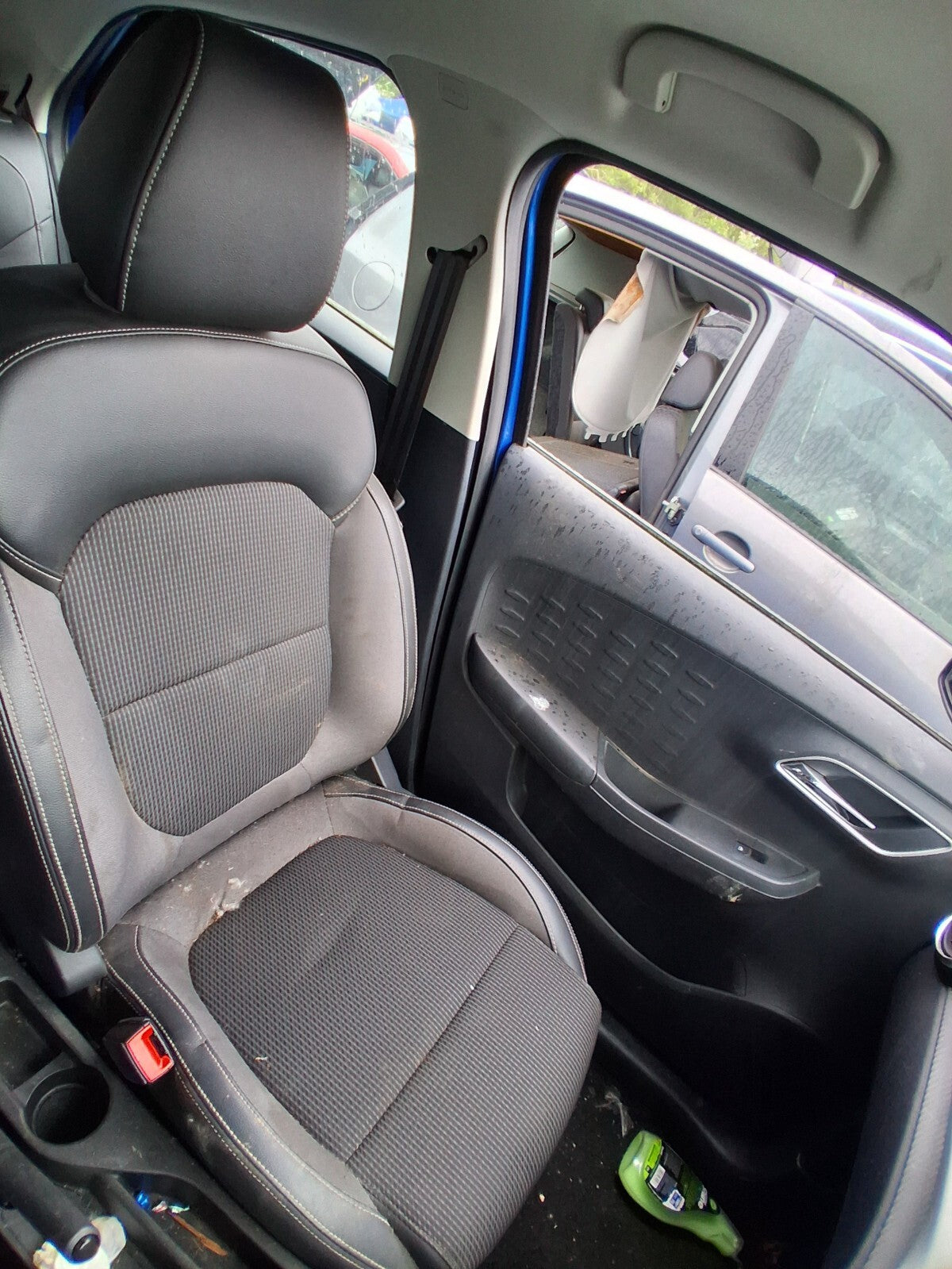 2021 MG 3 MK2 EXCLUSIVE NS PASSENGER SIDE FRONT HALF LEATHER COMPLETE SEAT