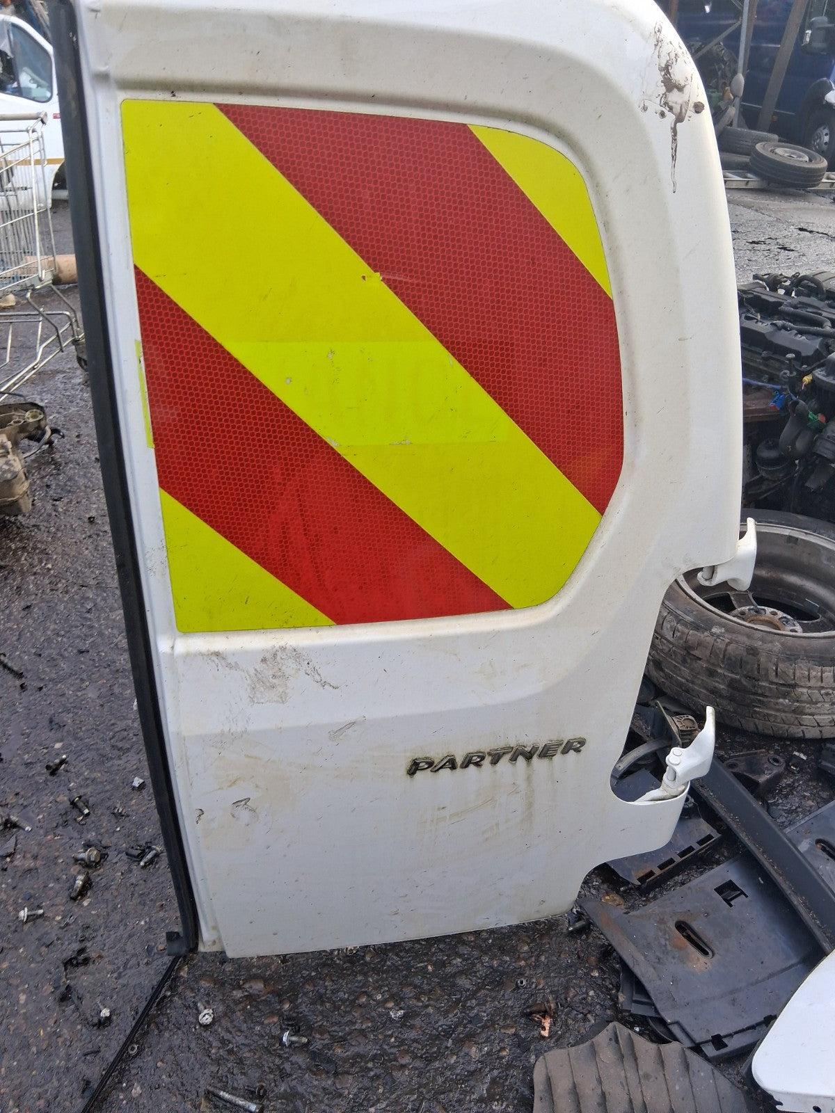 2018 PEUGEOT PARTNER MK2 OSR DRIVER SIDE REAR RIGHT COMPLETE DOOR WHITE