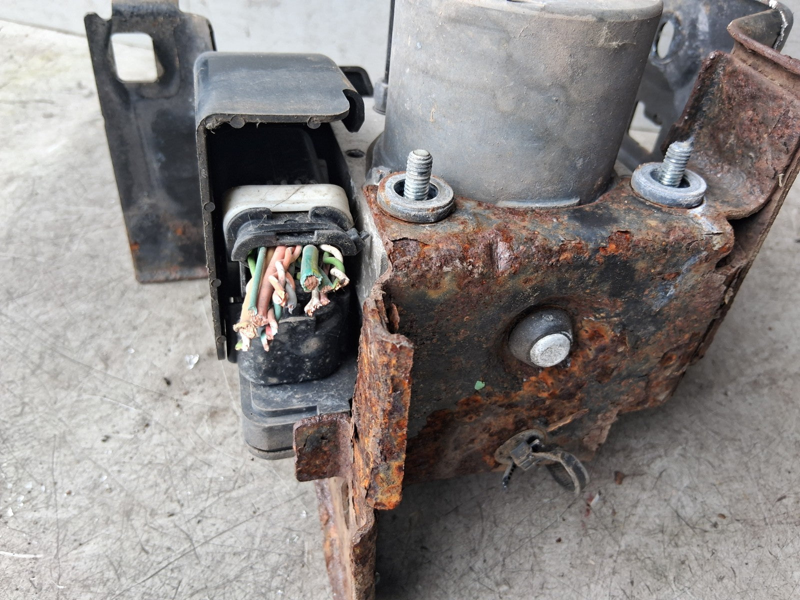 2018 CITROEN BERLINGO MK2 ABS PUMP CONTROL MODULE 9822873580