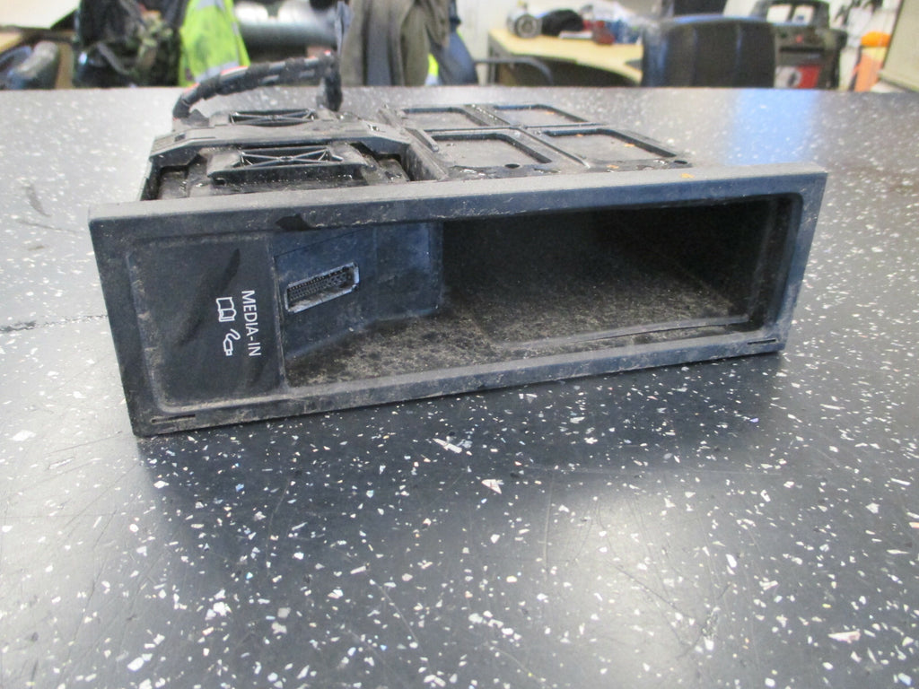 VW VOLKSWAGEN GOLF MK6 2012 MULTIMEDIA INTERFACE BOX USB 5N0035342F