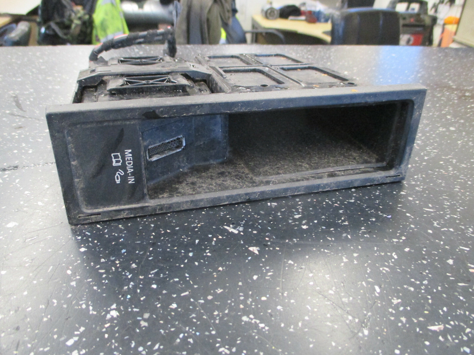 VW VOLKSWAGEN GOLF MK6 2012 MULTIMEDIA INTERFACE BOX USB 5N0035342F