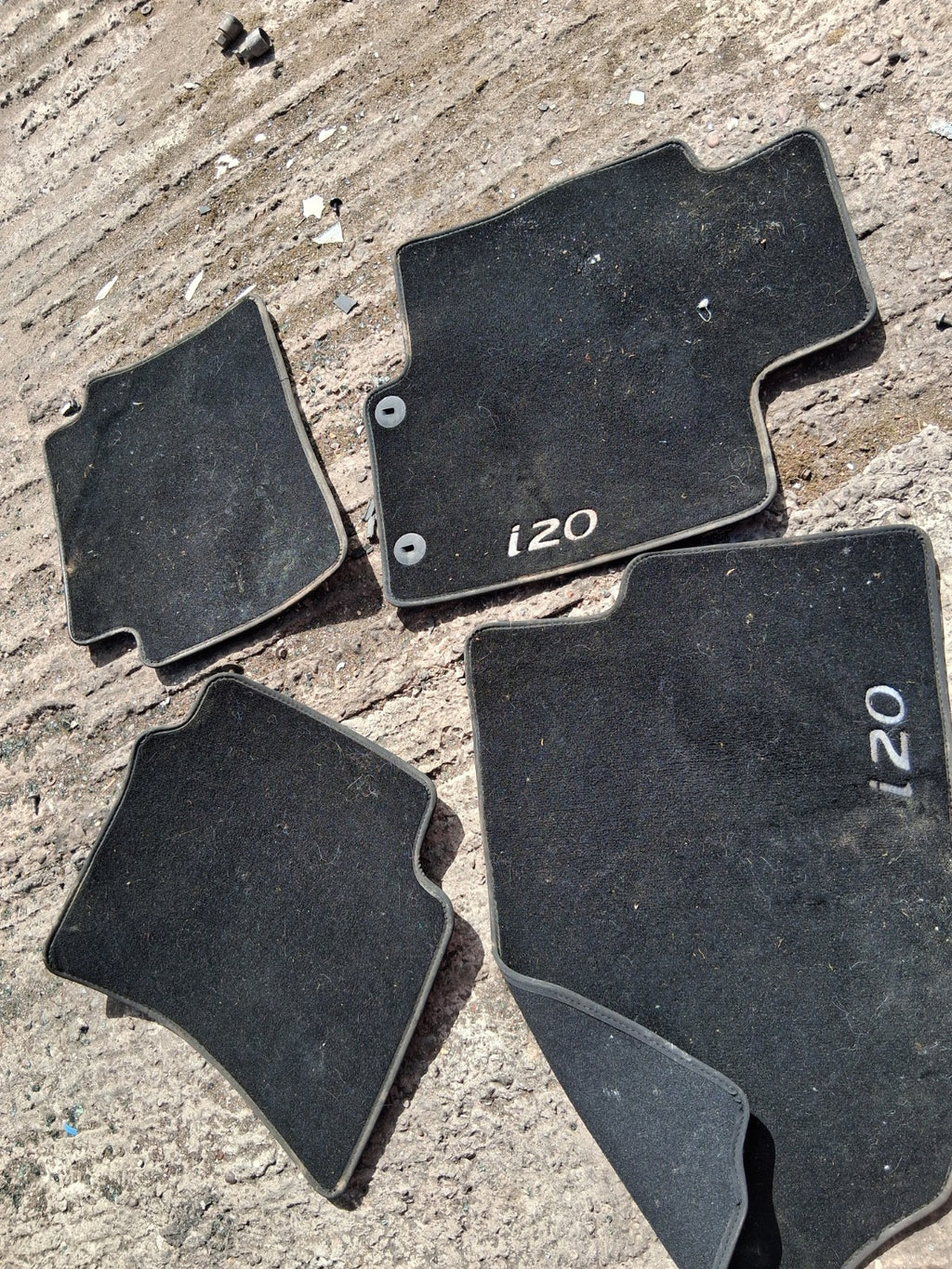 2026 HYUNDAI I20 MK3 FRONT AND REAR SET OF FLOOR MATS