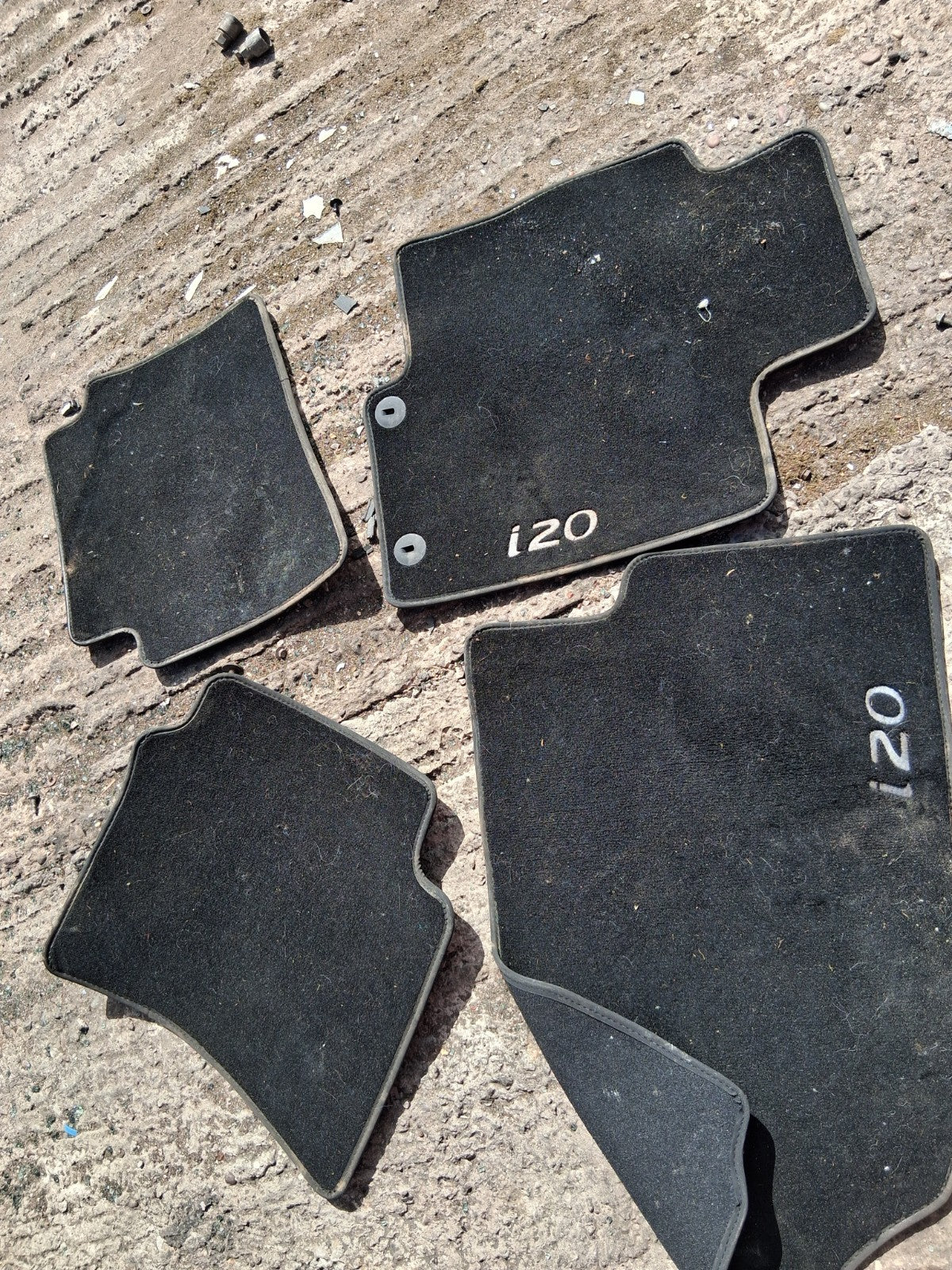 2026 HYUNDAI I20 MK3 FRONT AND REAR SET OF FLOOR MATS