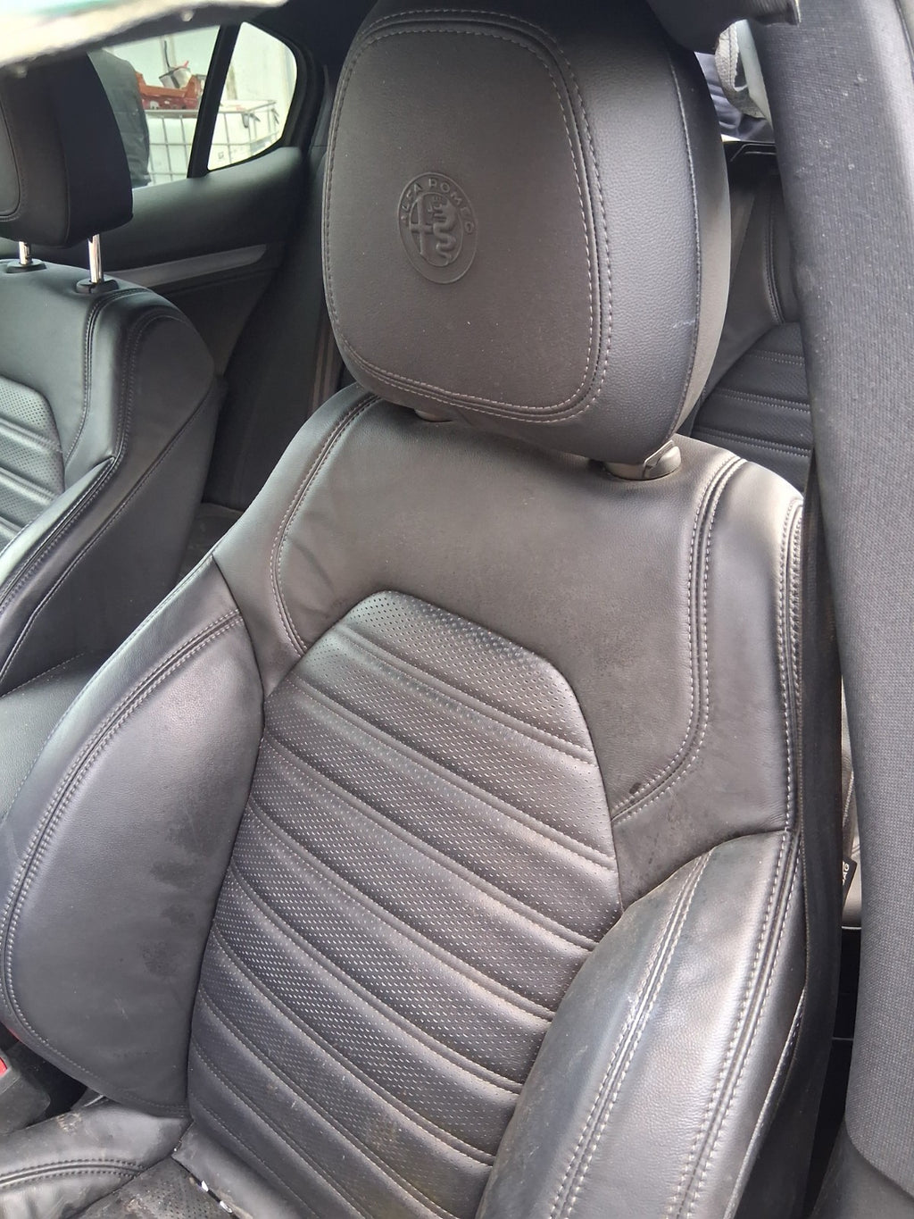 2022 ALFA ROMEO STELVIO 4Q NSF PASSENGER SIDE FRONT LEFT COMPLETE LEATHER SEAT