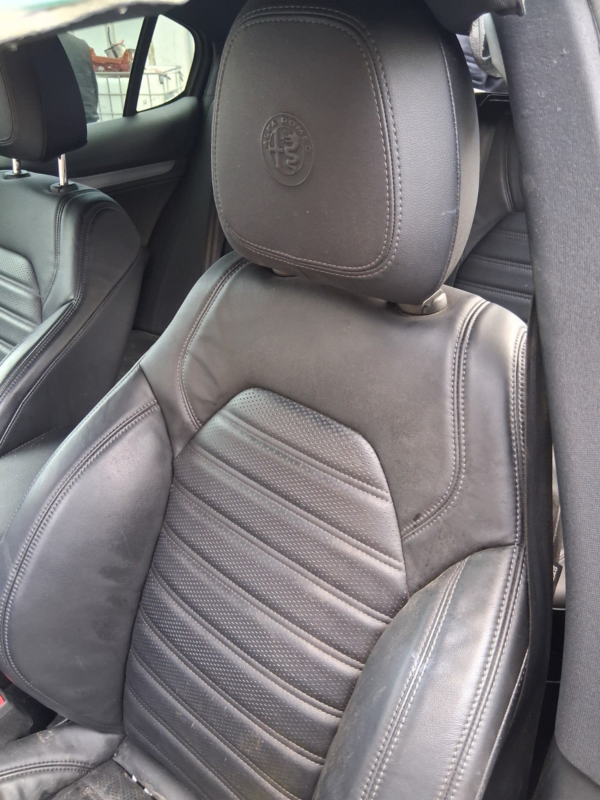 2022 ALFA ROMEO STELVIO 4Q NSF PASSENGER SIDE FRONT LEFT COMPLETE LEATHER SEAT