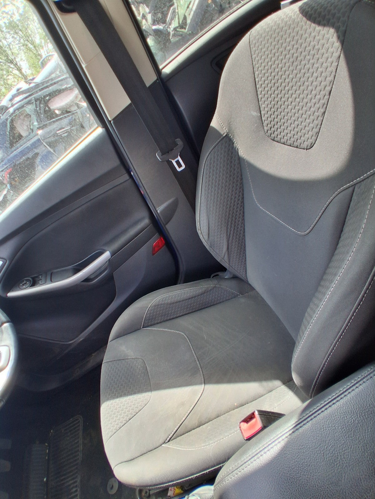 2015 FORD FOCUS MK3 HATCHBACK OSF DRIVER SIDE FRONT COMPLETE SEAT FABRIC