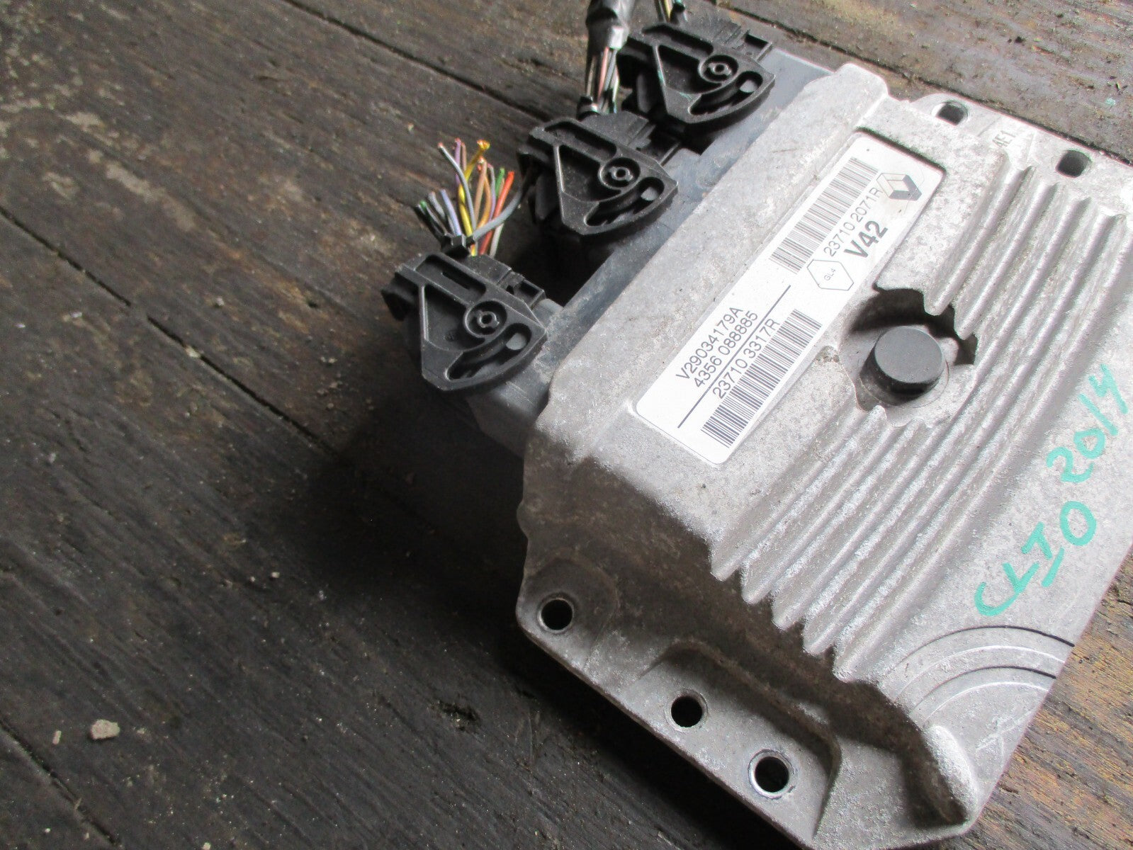 RENAULT CLIO 2014 1.2 PETROL ENGINE CONTROL UNIT 237103317R
