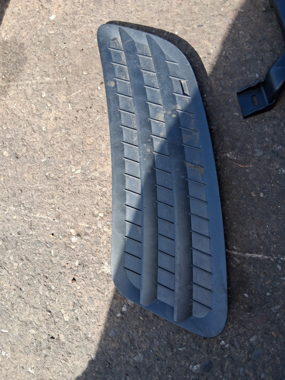 2020 MERCEDES SPRINTER W907 FRONT BONNET HOOD PASSENGER GRILL BLACK A9108360700