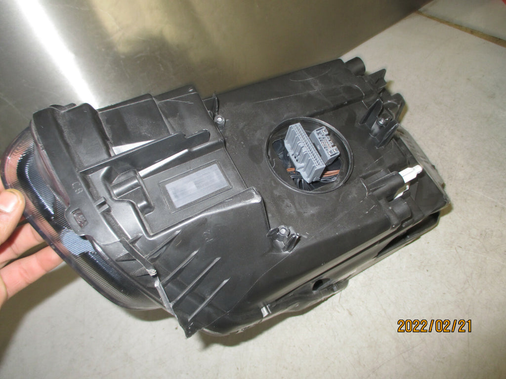 VOLVO XC40 2021 OSF DRIVER SIDE FRONT HEADLIGHT HEADLAMP 31655994 SPARES