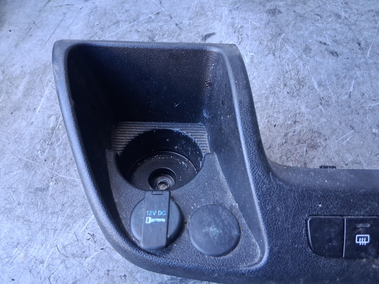 2021 PEUGEOT BOXER MK3 HAZARD SWITCH POWER SOCKET TRIM PANEL 7355861650