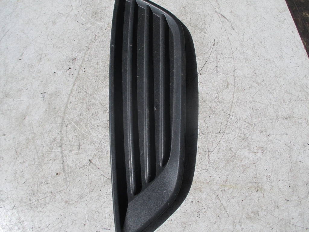 FORD FOCUS MK3 NS FRONT PASSENGER SIDE FOG LIGHT GRILL F1EB19953A