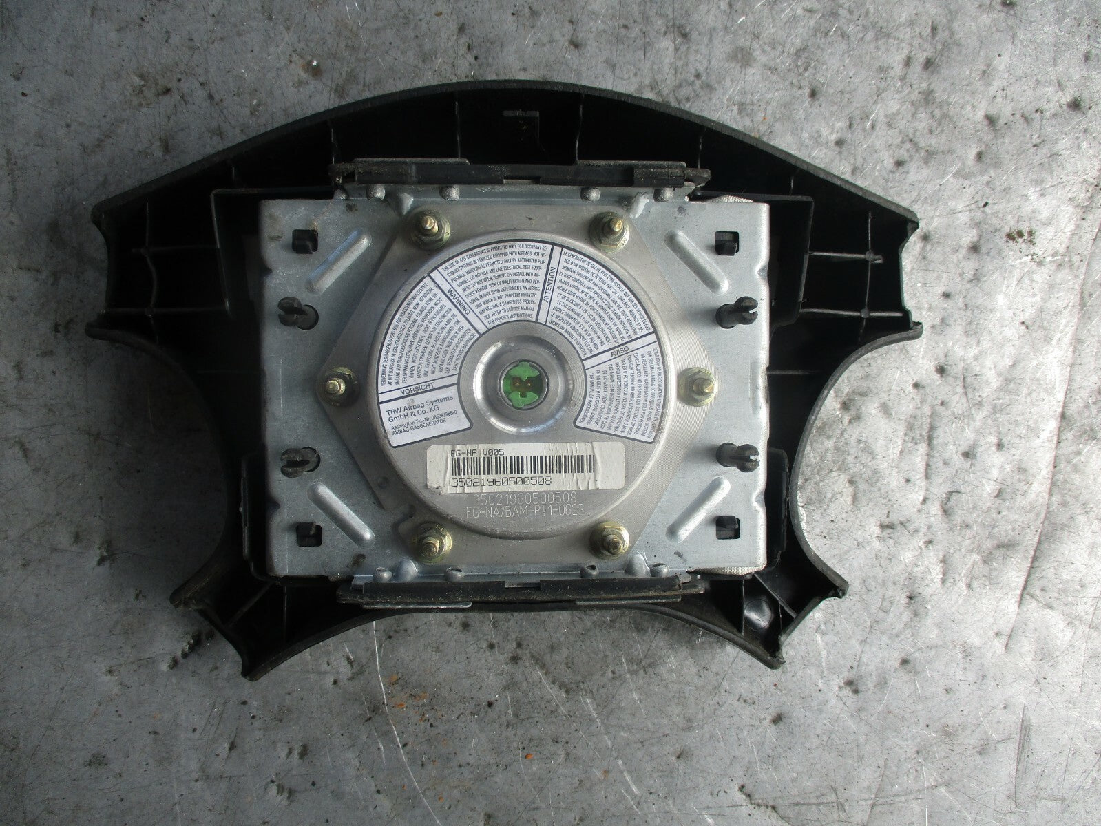 TOYOTA AVENSIS DRIVERS STEERING WHEEL AIRBAG BLACK BAMPT10623
