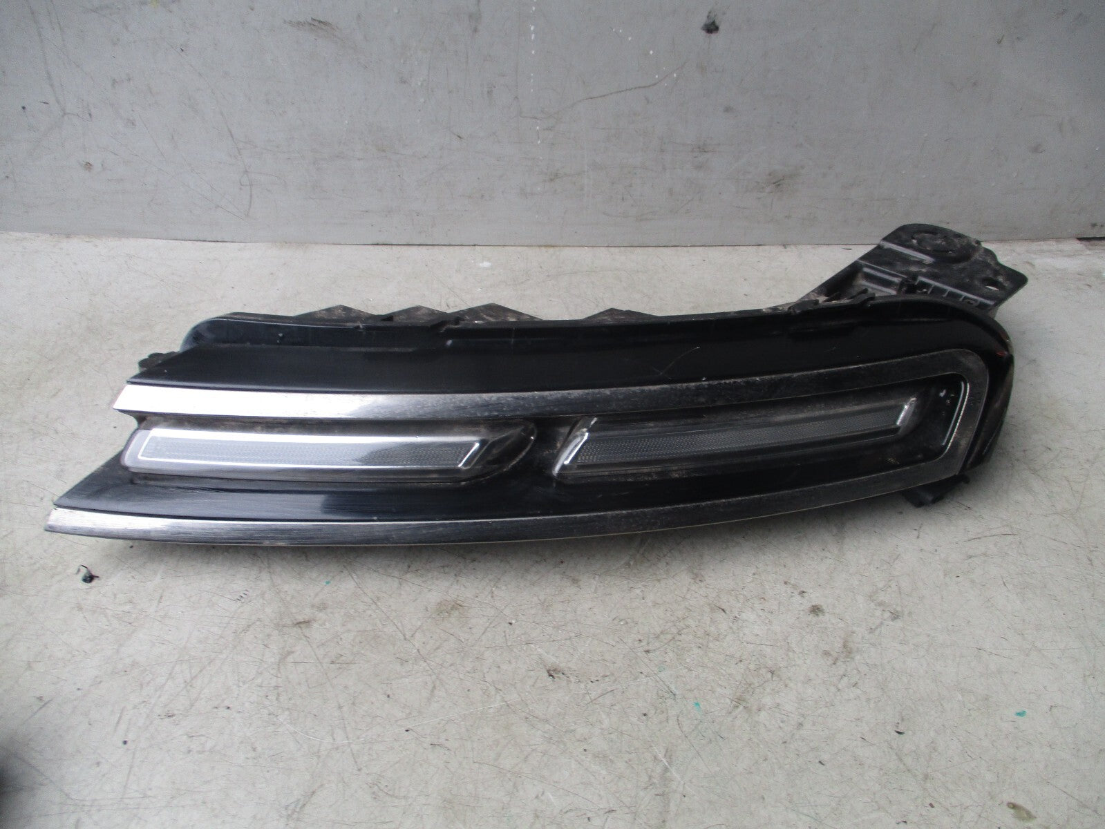 2020 CITROEN C5 AIRCROSS NS PASSENGER FRONT DRL DAYTIME RUNNING LIGHT 9818005180