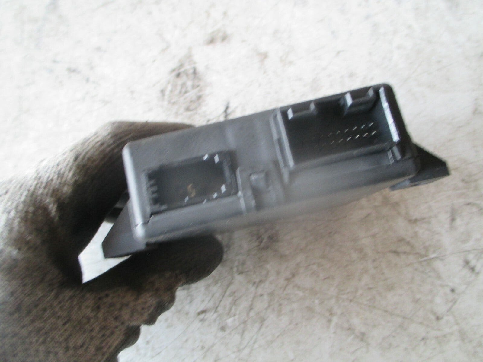 AUDI A1 2015 8X OS DRIVER SIDE CONTROL UNIT GATEWAY ECU 8U09070468