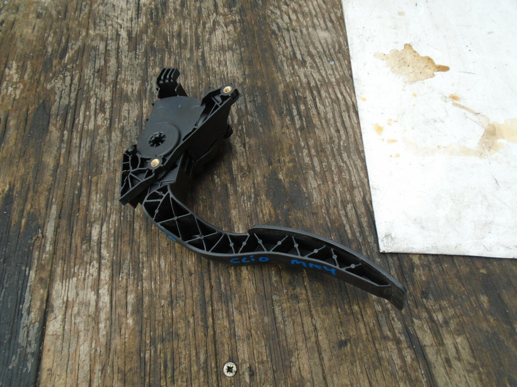 RENAULT CLIO 2018 MK4 THROTTLE ACCELERATOR PEDAL 180223454R