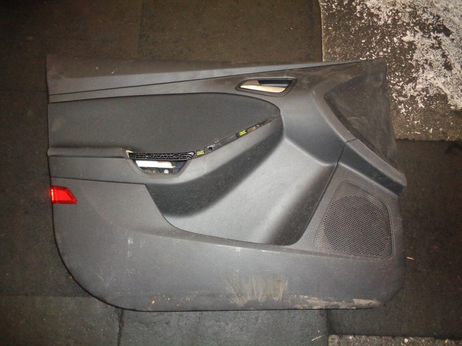 FORD FOCUS MK3 2011-2018 NS PASSENGER SIDE FRONT DOOR DOOR CARD