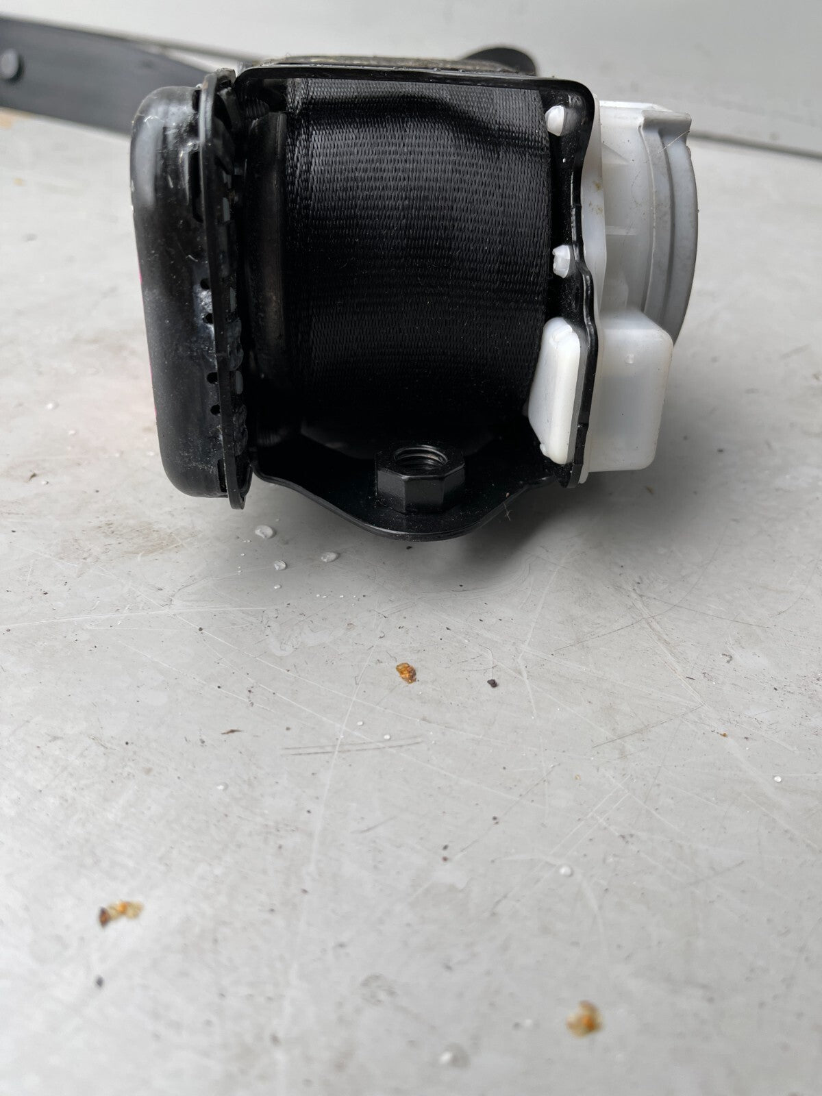2013 AUDI 1 DRIVERS SIDE FRONT SEATBELT 8X3857706E