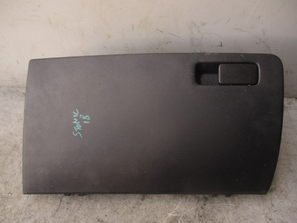2018 KIA STONIC DASHBOARD GLOVE BOX STORAGE COMPARTMENT BOX LID 84510H8900