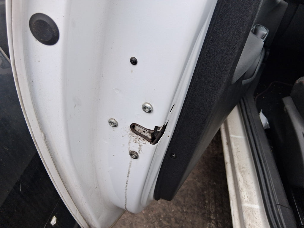 2019 VAUXHALL CORSA E 3 DOOR NS PASSENGER SIDE LEFT DOOR LOCK MECHANISM