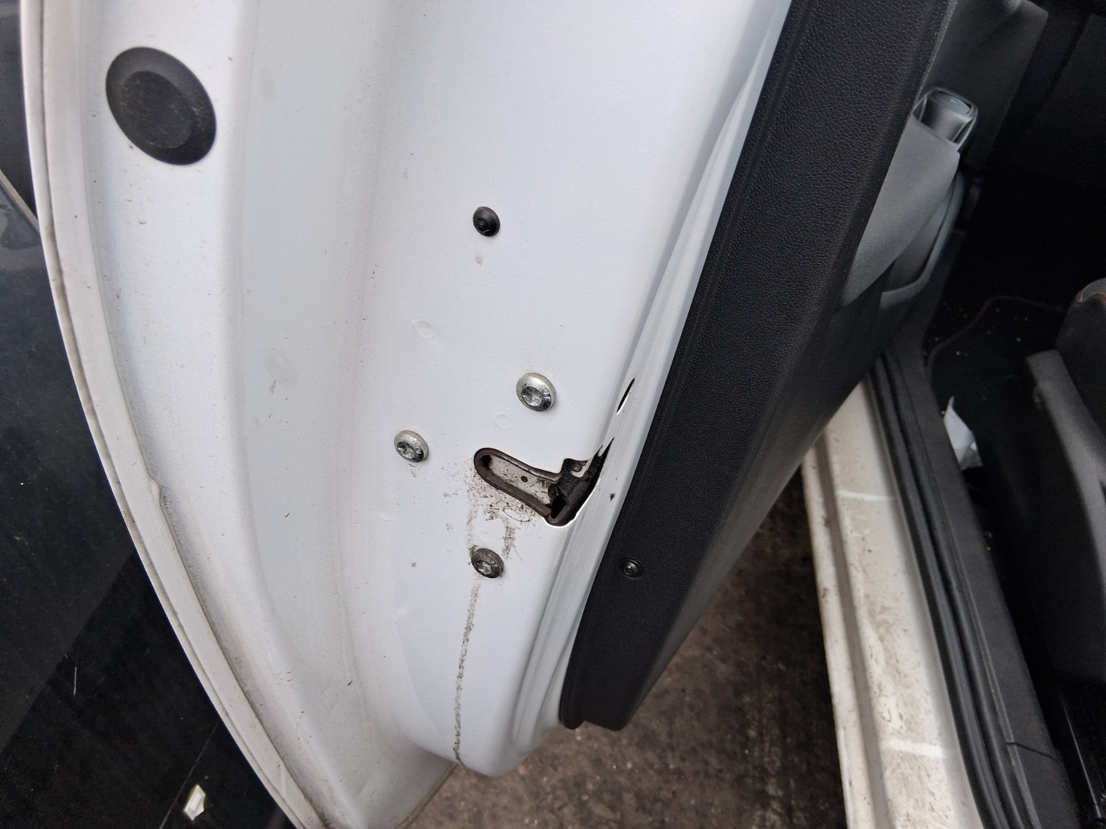 2019 VAUXHALL CORSA E 3 DOOR NS PASSENGER SIDE LEFT DOOR LOCK MECHANISM