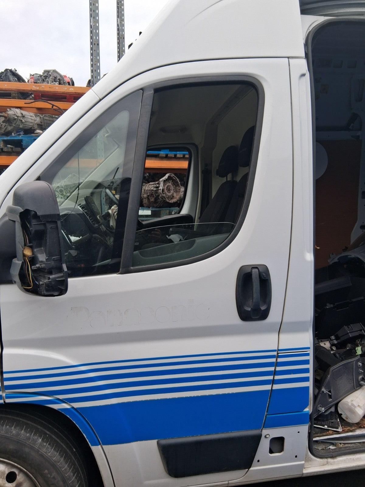 2023 FIAT DUCATO MK3 NSF PASSENGER SIDE FRONT DOOR QUARTER GLASS