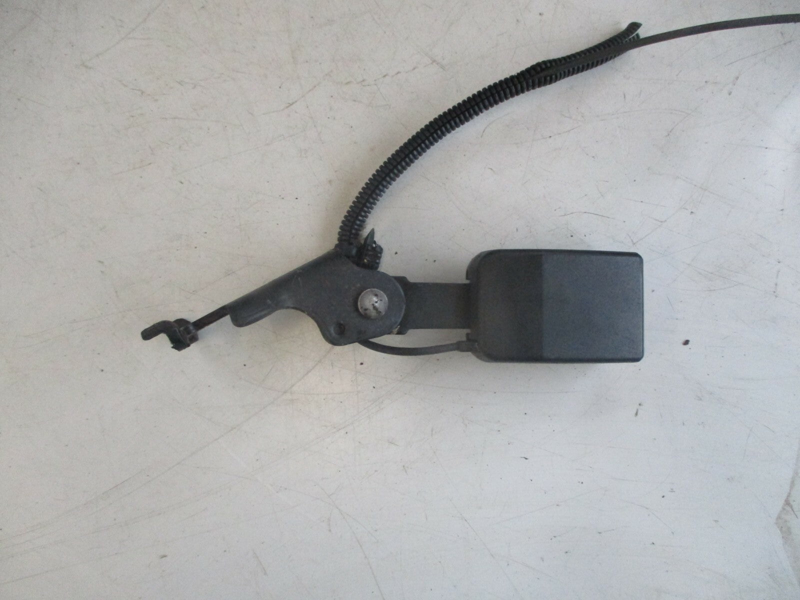 RENAULT MEGANE MK3 2012 REAR SEAT BELT BUCKLE ANCHOR
