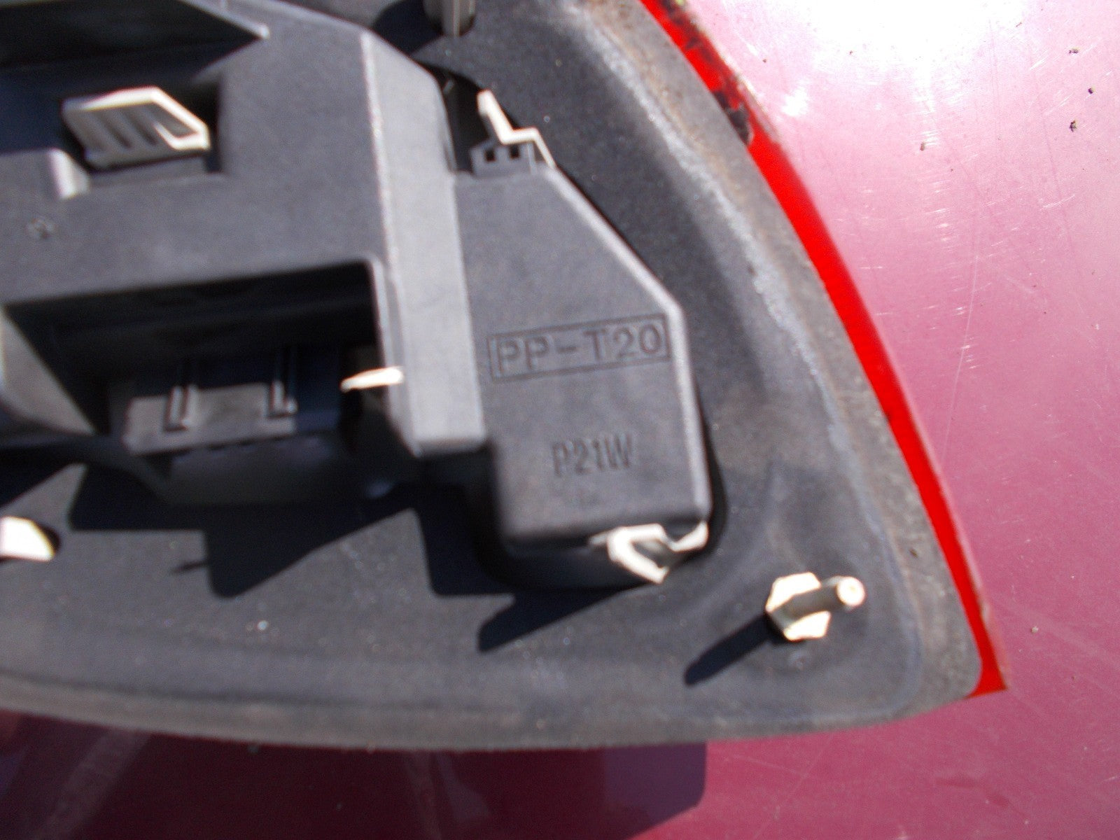 FORD KA MK1 OSR DRIVER SIDE REAR LIGHT 97KG13N004 AB