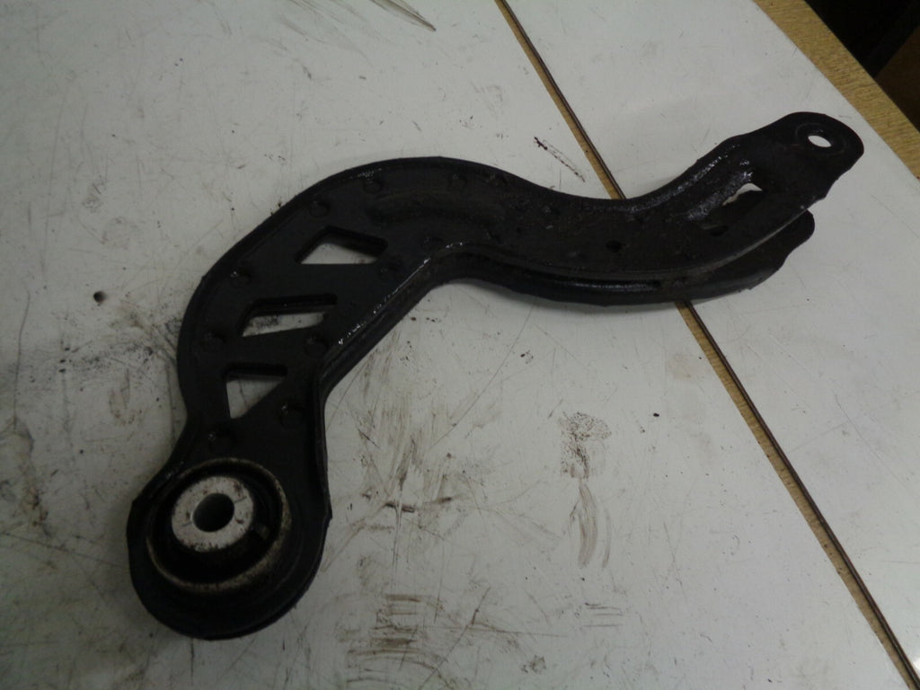 MERCEDES 2018 A CLASS W176 OSR DRIVER SIDE REAR CONTROL ARM A2463501006