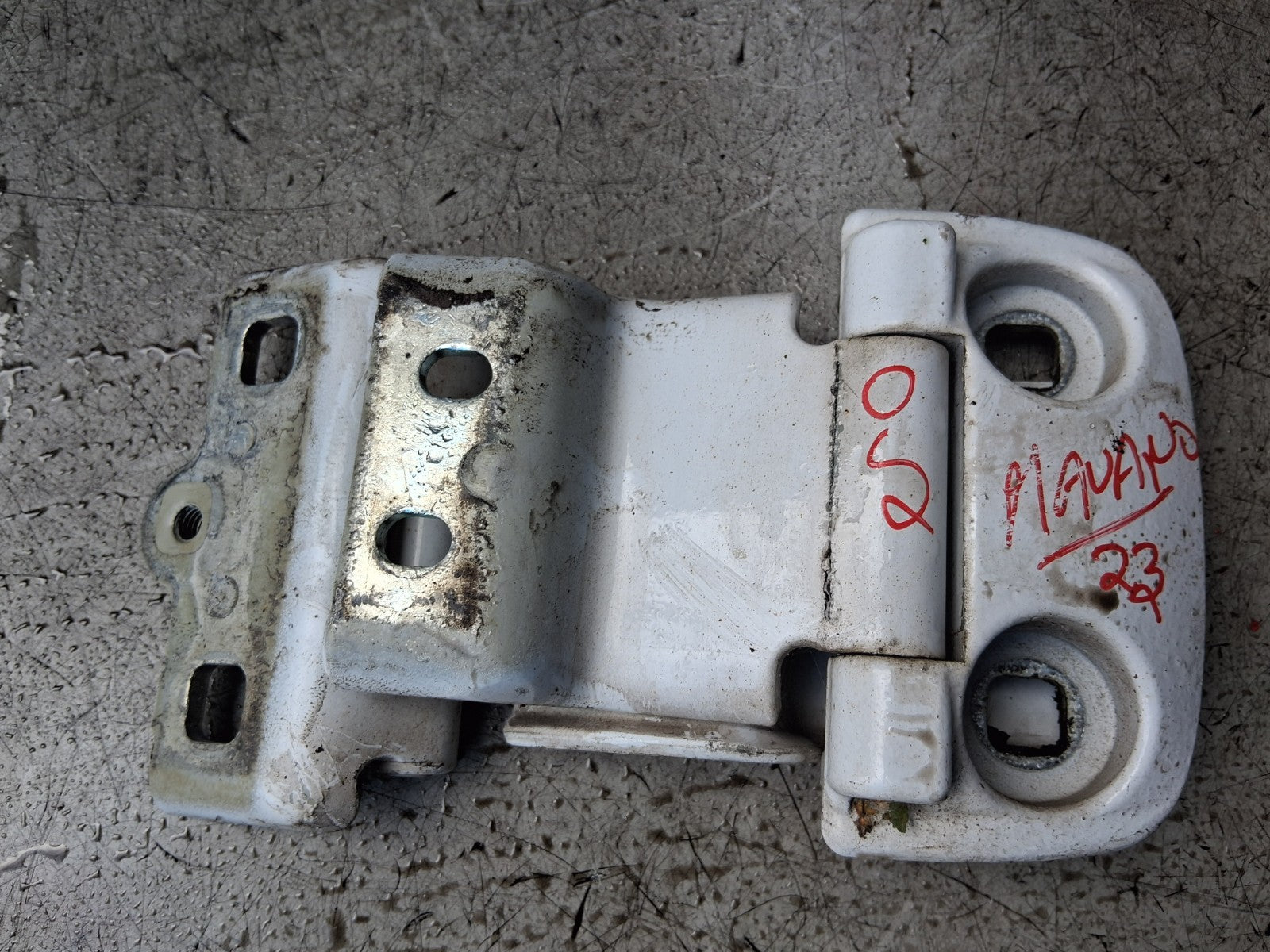 2023 VAUXHALL MOVANO C MK3 OSR DRIVER SIDE REAR DOOR PAIR OF HINGES A048903