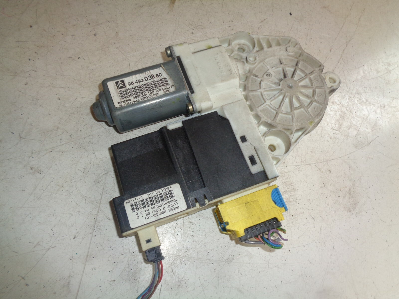 CITROEN C5 2005 OSF DRIVER SIDE FRONT WINDOW MOTOR 9649303880