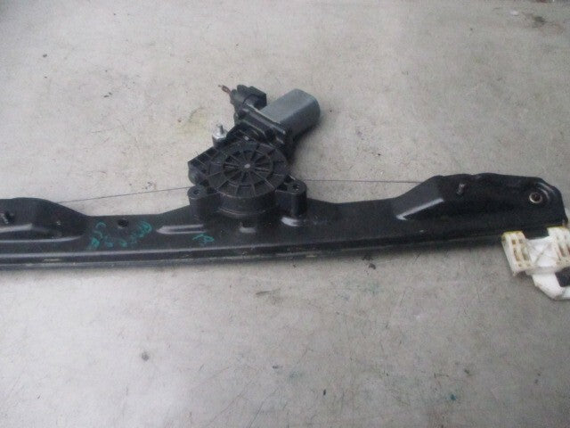 2015 FIAT PANDA FRONT WINDOW MOTOR REGULATOR M13401