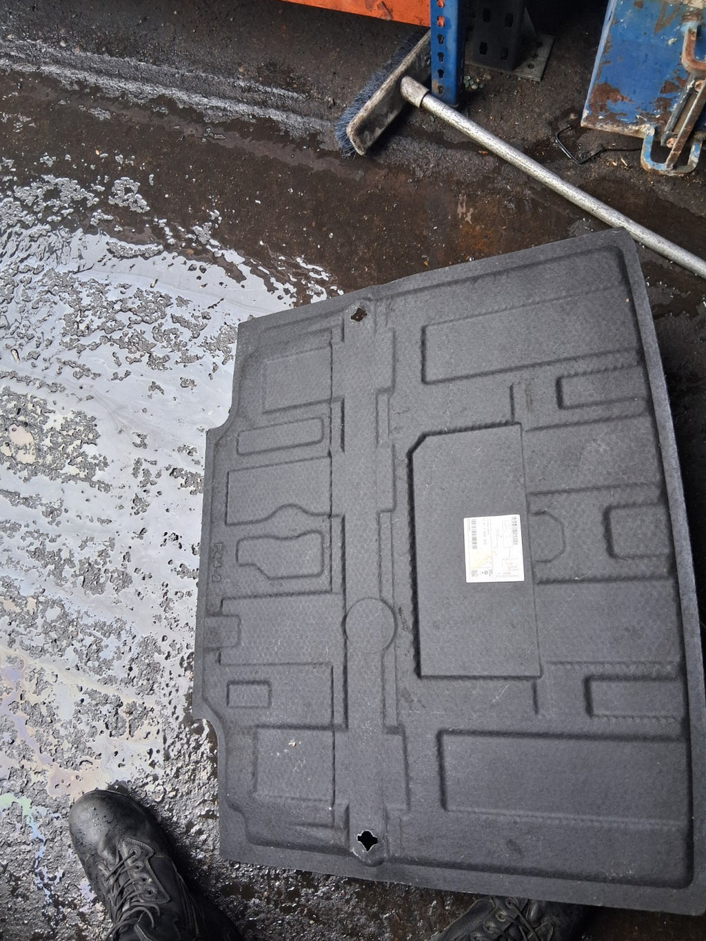 2024 BMW 2 SERIES F44 REAR BOOT FLOOR MAT LINER CARPET 51477495258