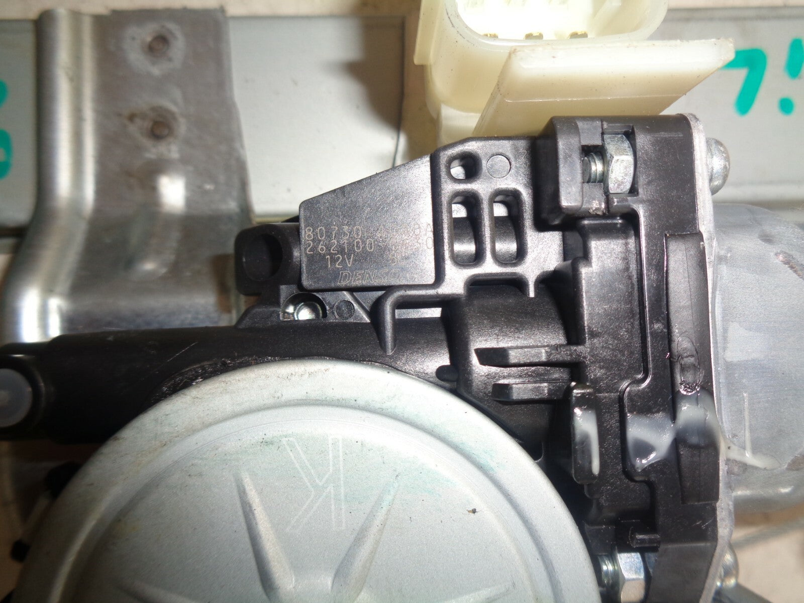 NISSAN X TRAIL MK3 FACELIFT 2019 NSF PASSENGER SIDE FRONT WINDOW MOTOR REGULATOR