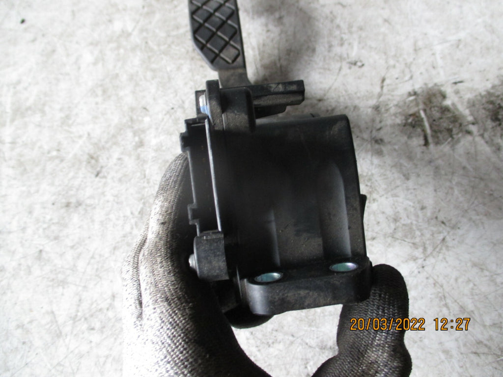 VOLKSWAGEN POLO 2014 MK5 6R ACCELERATOR THROTTLE PEDAL 0280755206