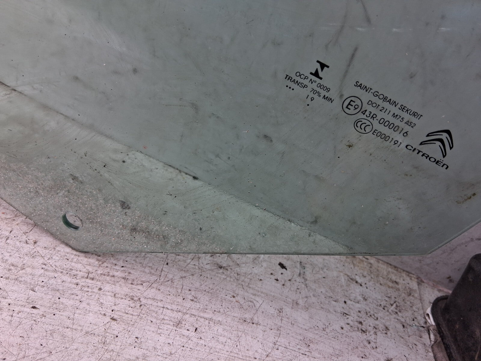 2019 CITROEN C4 CACTUS NSF PASSENGER SIDE FRONT LEFT WINDOW GLASS 43R000016