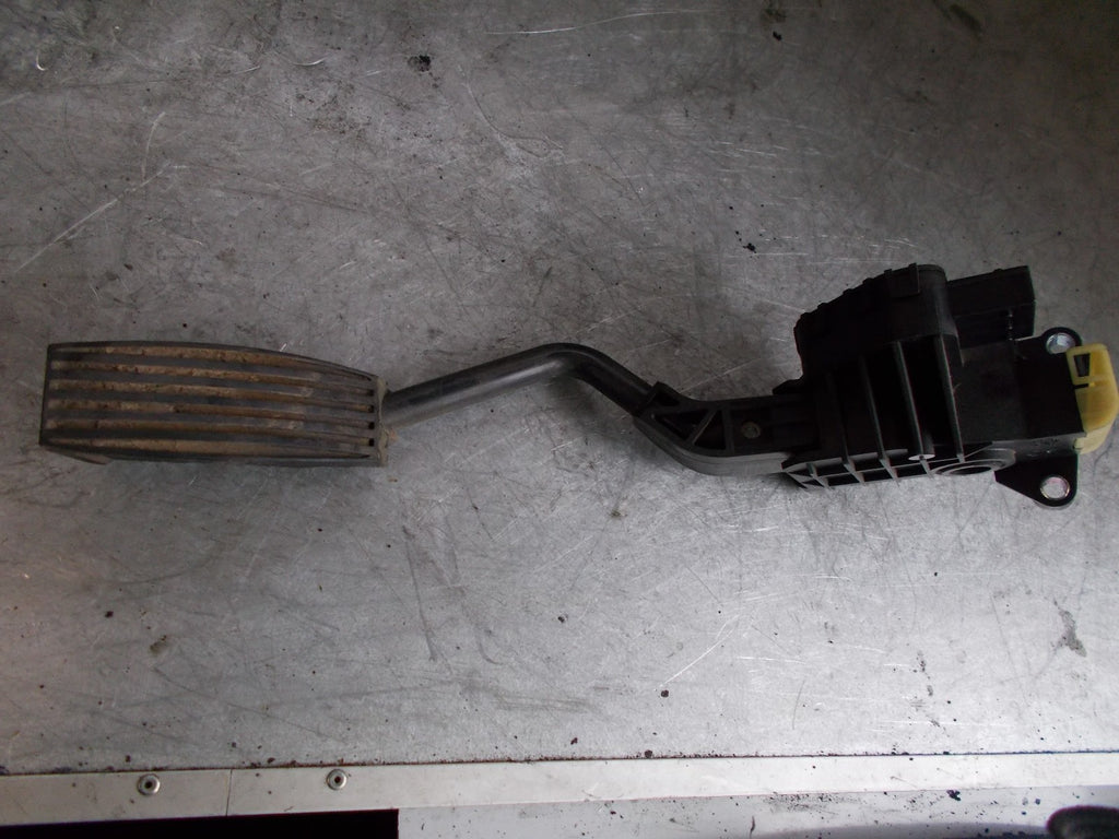 2009 VAUXHALL CORSA ACTIVE 1.0 PETROL ACCELERATOR THROTTLE PEDAL 13305805