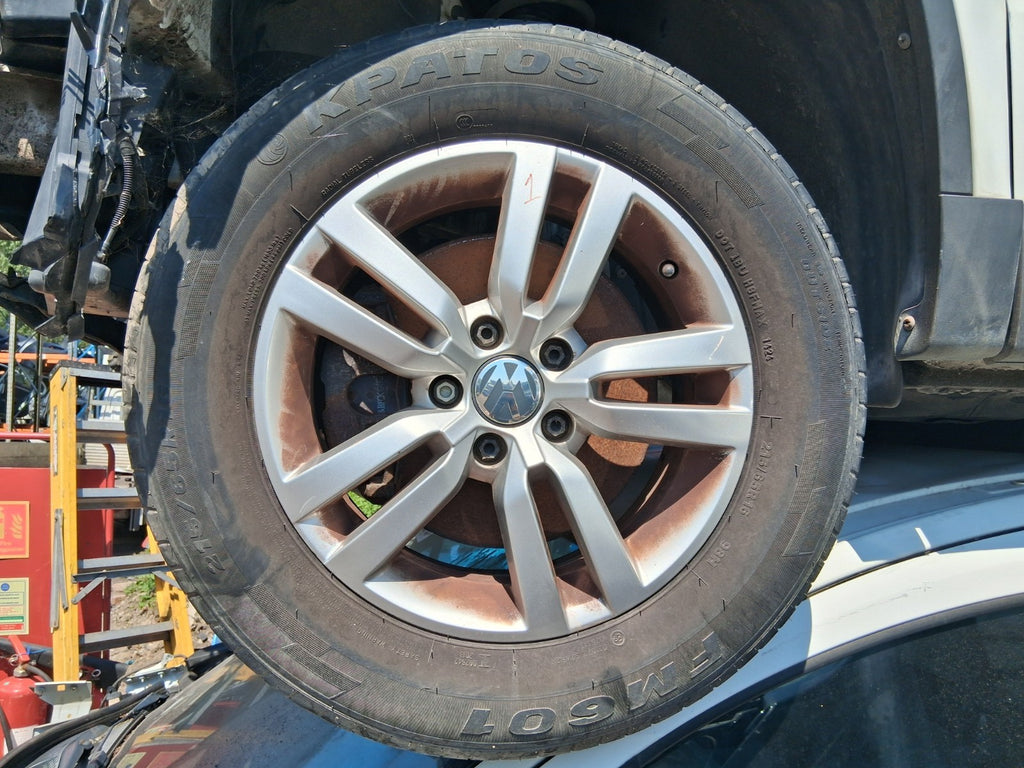 2013 VW VOLKSWAGEN TIGUAN MK1 16 INCH ALLOY WHEEL WITH TYRE 215/65R16 REF 1