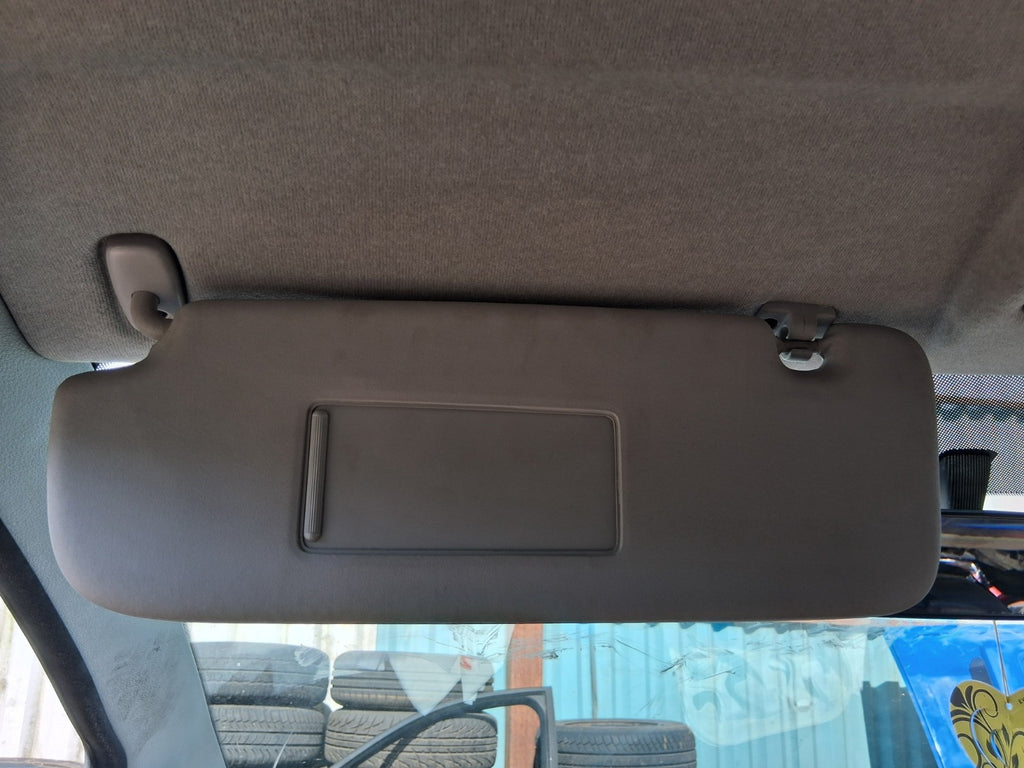 2011 VW VOLKSWAGEN FOX NSF PASSENGER SIDE FRONT LEFT SUN VISOR SHADE