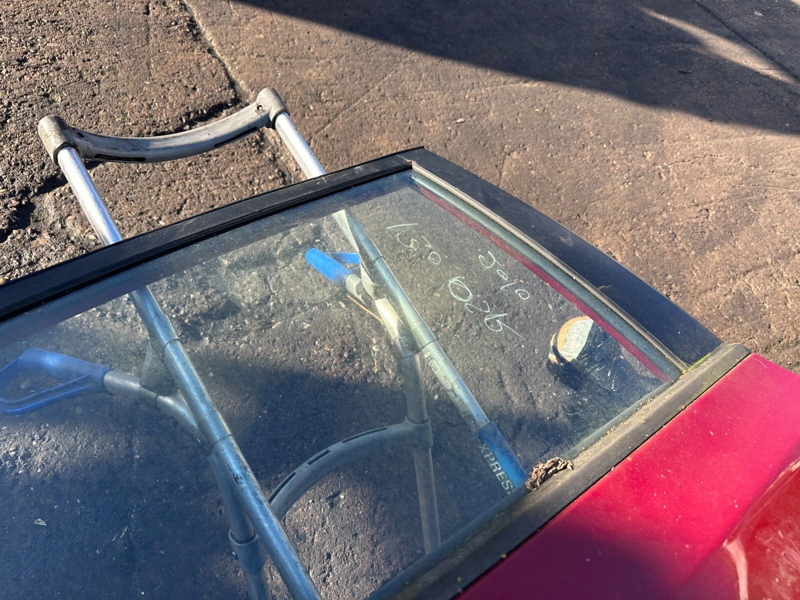 HYUNDAI I 30 2010 OSR DRIVER SIDE REAR COMPLETE DOOR RED