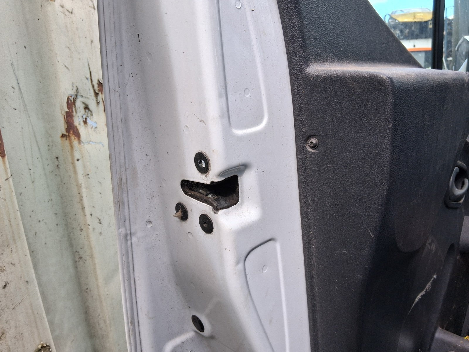 2024 RENAULT MASTER MK3 NSF PASSENGER SIDE FRONT DOOR LOCK MECHANISM