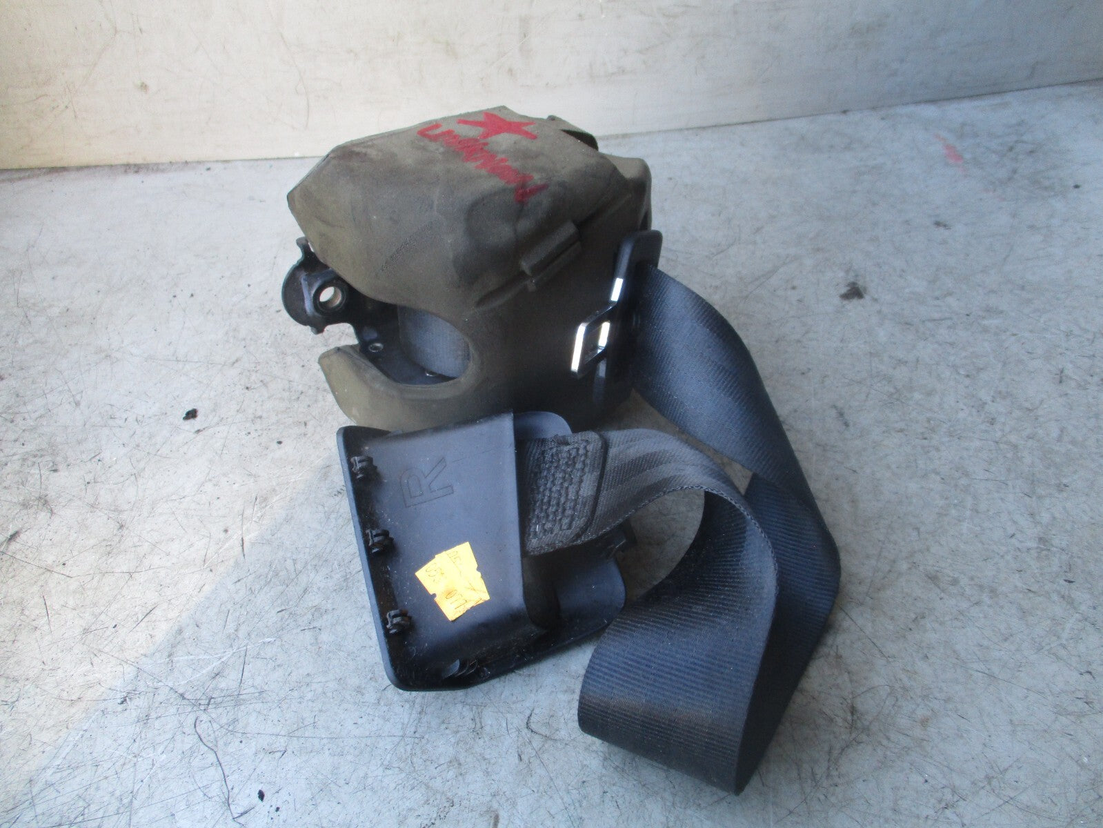 2021 CITROEN C4 MK3 NSR PASSENGER SIDE REAR SEAT BELT PRETENSIONER 98389329XX
