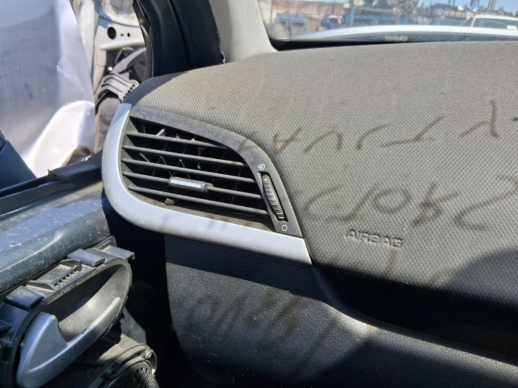2009 PEUGEOT 207 NSF PASSENGER SIDE FRONT LEFT DASHBOARD AIRVENT