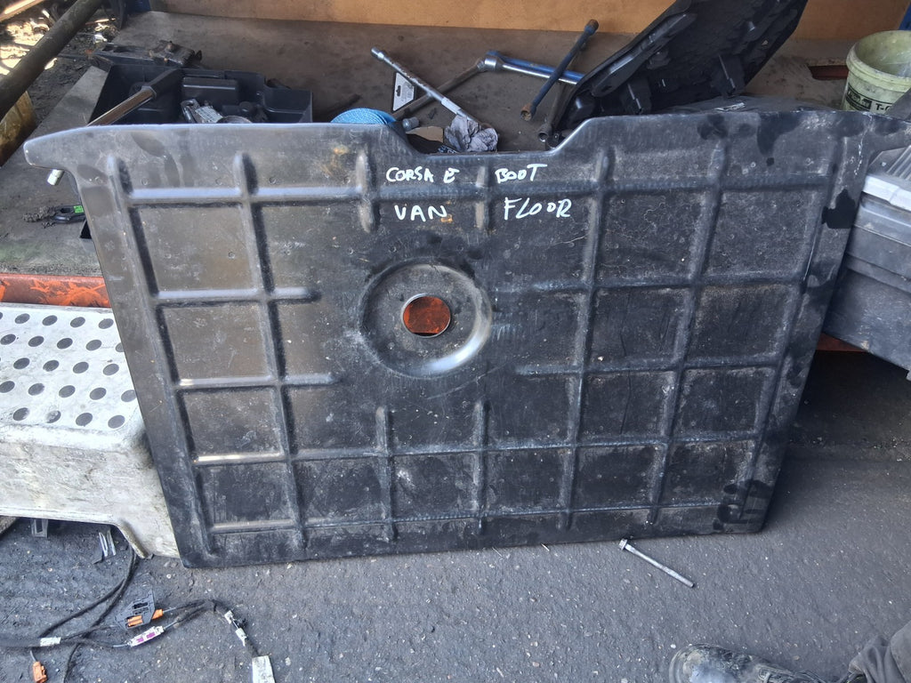 2018 VAUXHALL CORSA E REAR BOOT FLOOR LOWER BULKHEAD PANEL