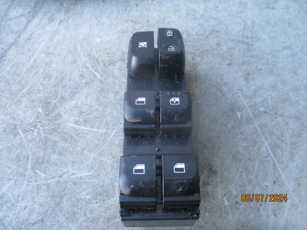 2023 KIA PICANTO MK3 OSF DRIVER SIDE FRONT WINDOW CONTROL SWITCH 299181680