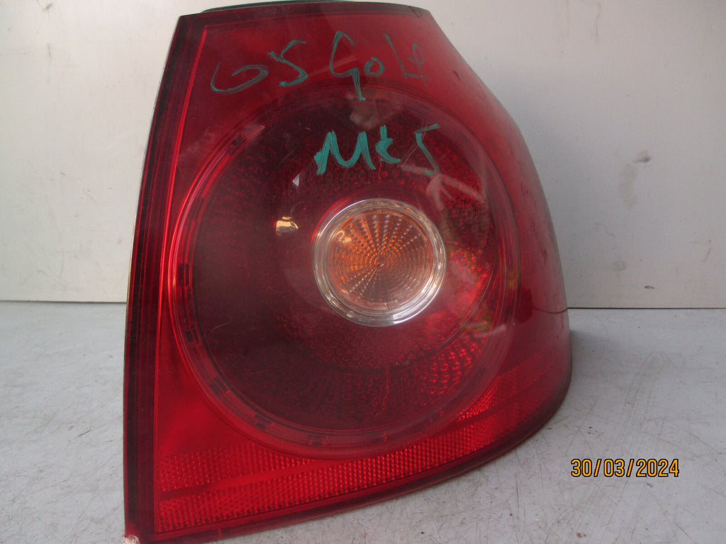 2005 VOLKSWAGEN GOLF MK5 OSR DRIVE SIDE REAR TAIL LIGHT 1K6945096Q