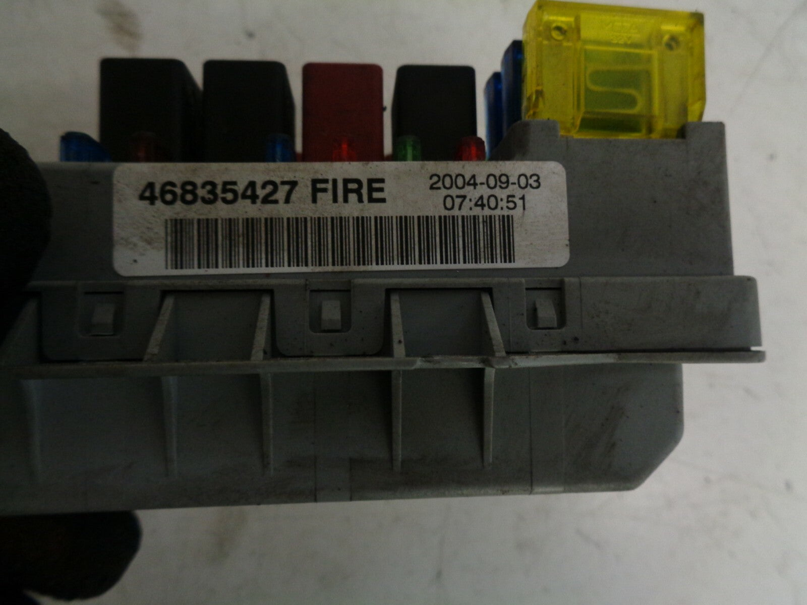 FIAT PUNTO MK2 2004 FUSE BOX UNDER BONNET 46835427