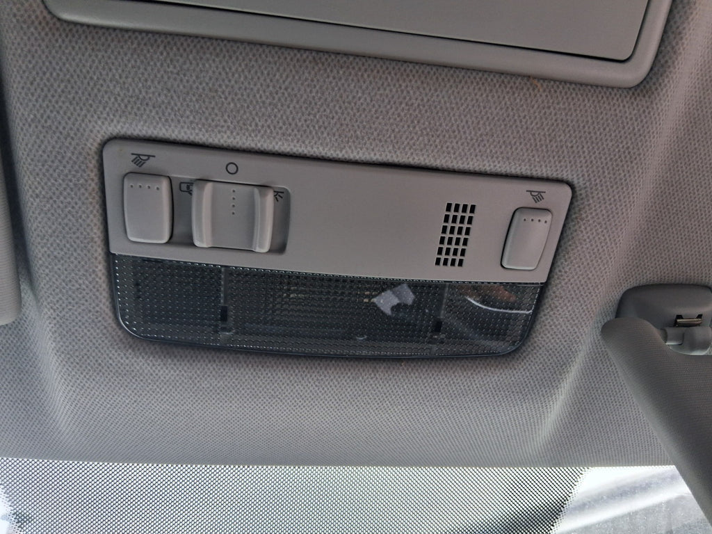 2020 SKODA FABIA MK3 NJ HATCHBACK INTERIOR ROOF READING COURTESY LIGHT