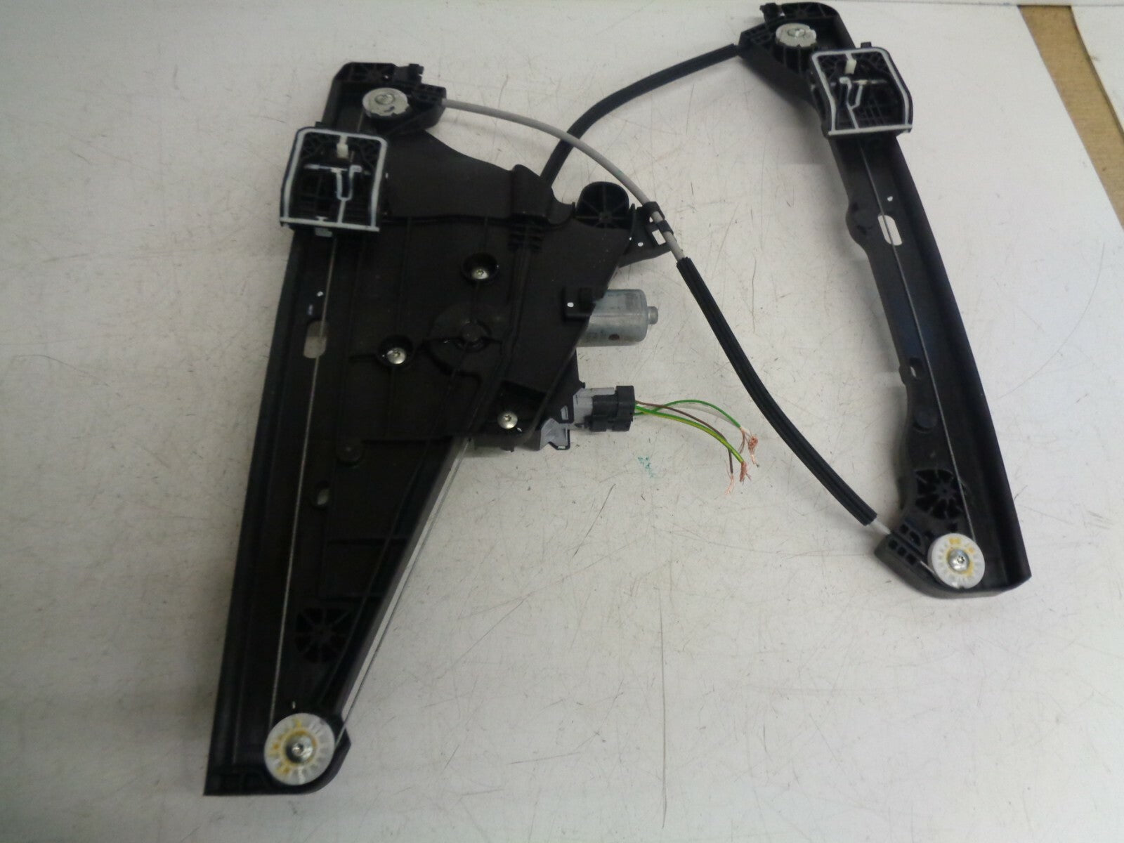 VAUXHALL CORSA F 2020 NSF PASSENGER FRONT DOOR WINDOW MOTOR REGULATOR 9829043680